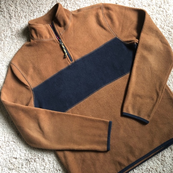 SOLD! Gap half zip fleece color block pullover - Picture 2 of 6